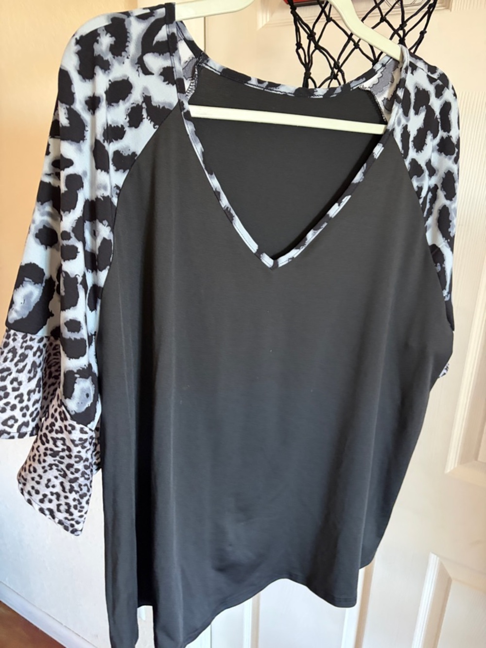 Animal Print Women's Top 2XL - Picture 3 of 8